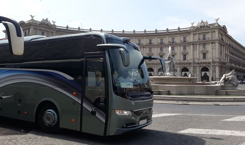 Bus rental in Wieliczka